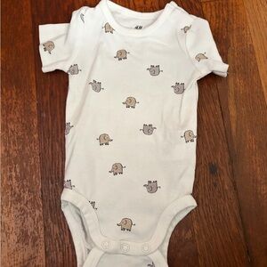 H&M Cream and Brown Elephant Baby Bodysuit